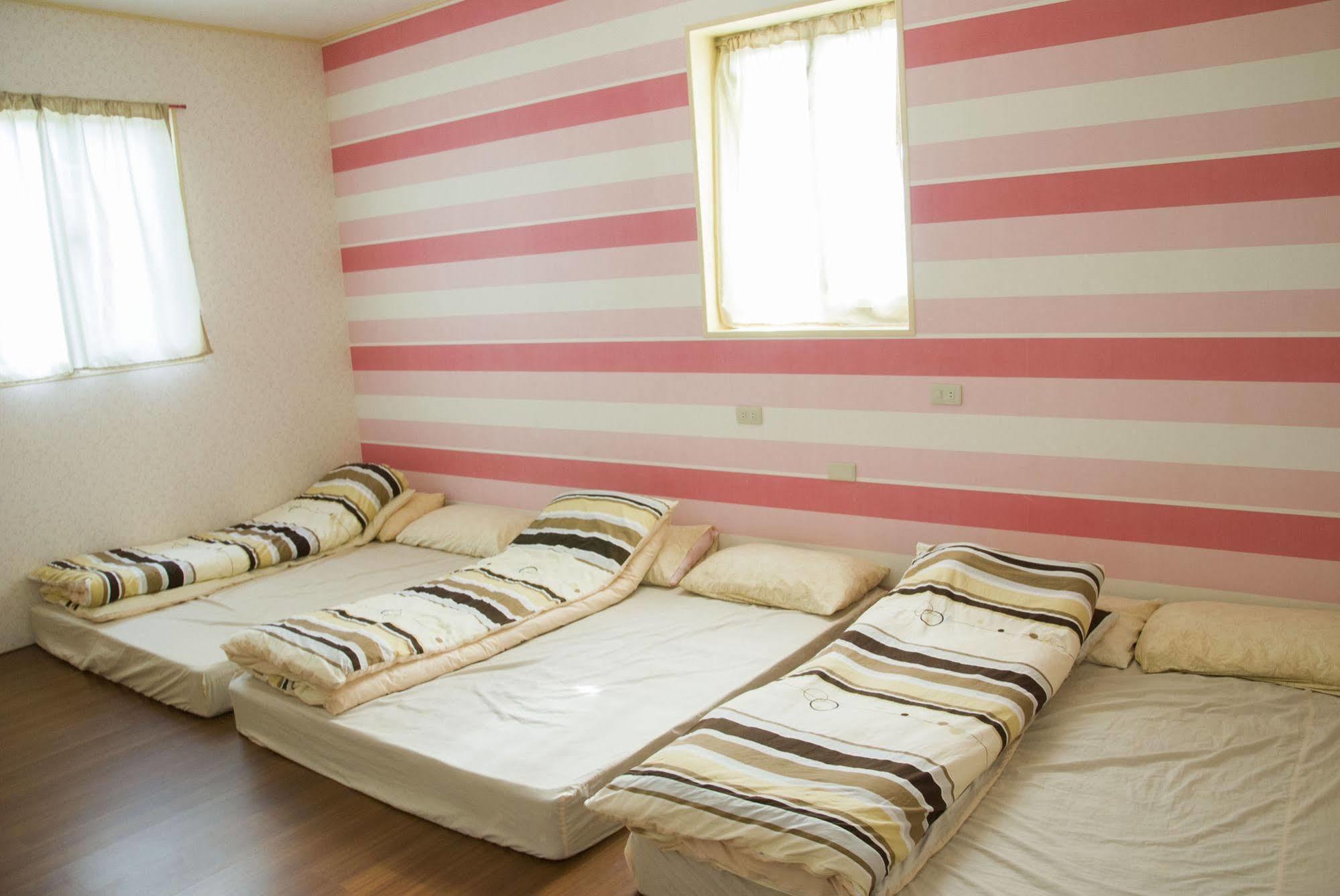Song Youf Hostel Zhongpu Eksteriør billede